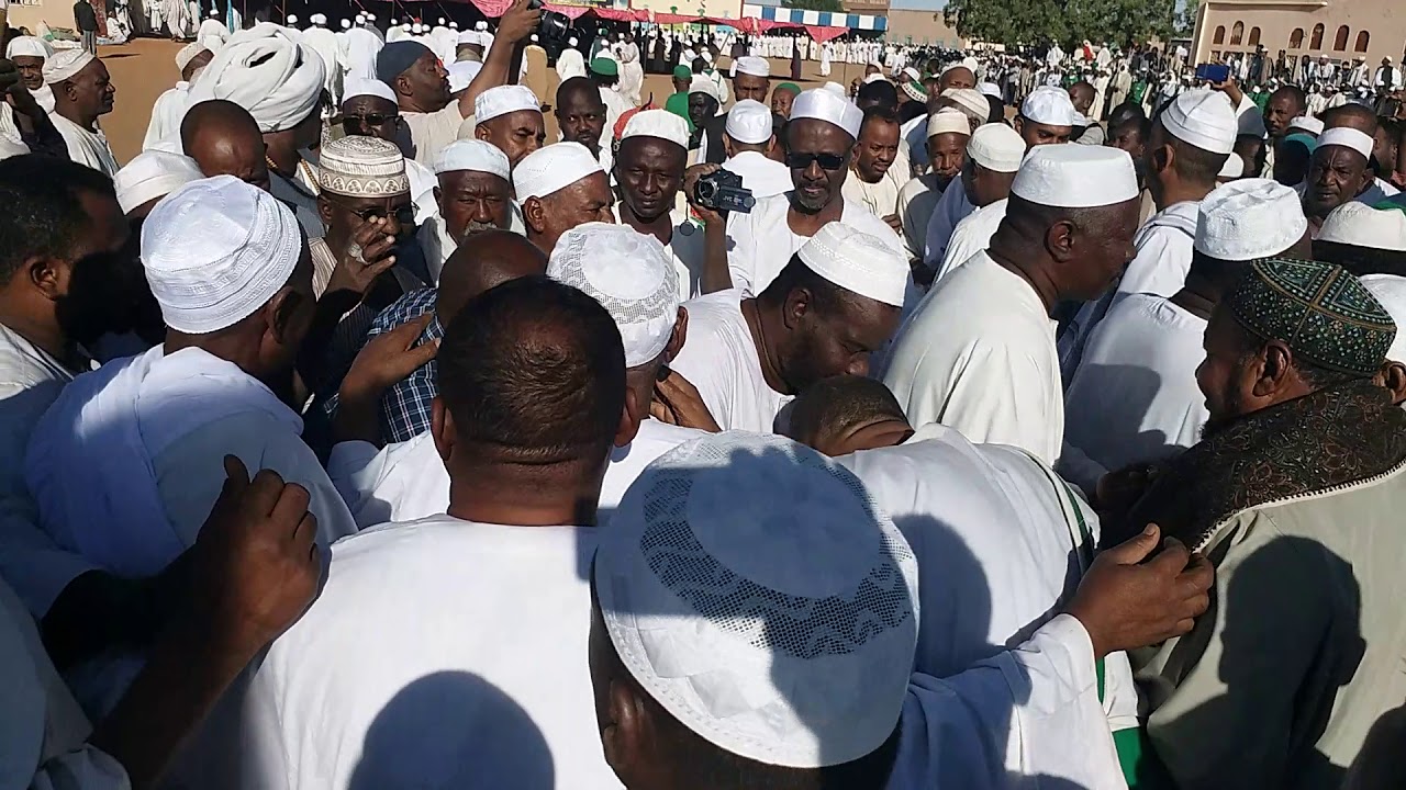 زيارة الشيخ العبيد لعمارة الشيخ التوم ود بانقا