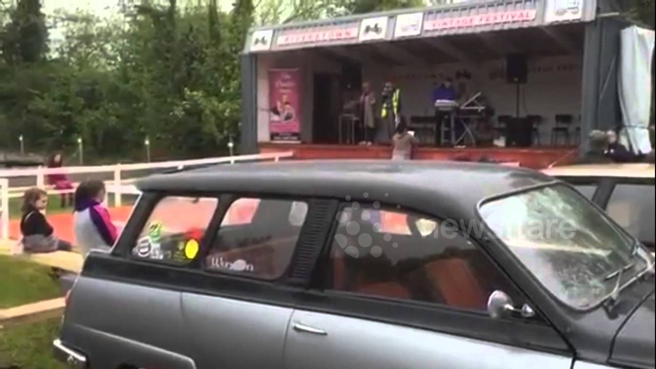 MC tries to excite tiny festival crowd in Ireland