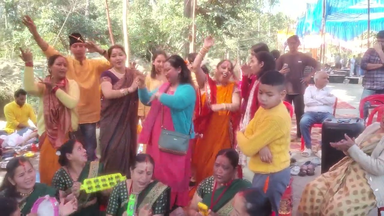 बम बम भोले भोले बम नाचे #जय भोले की 🗾🙏🐛🪱💥💃🛕