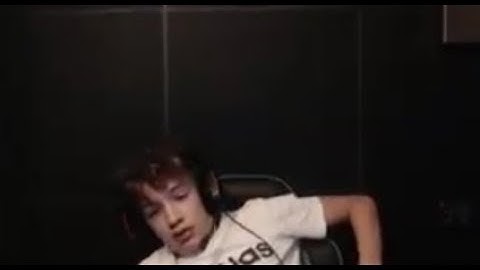 Stream sniping Fortnite streamers with AIMBOT + Reactions