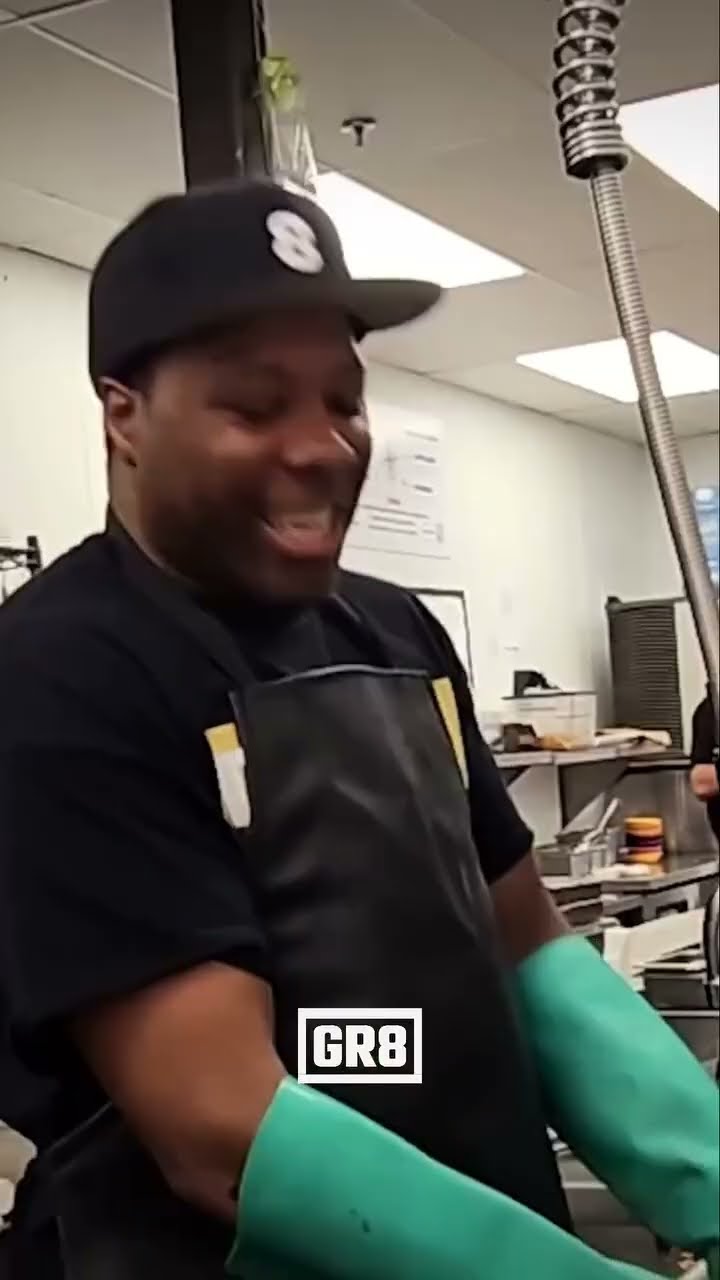 He Washes Dishes and Sings! Viral TikTok Witness the hypnotic rhythm of dishwashing! This video
