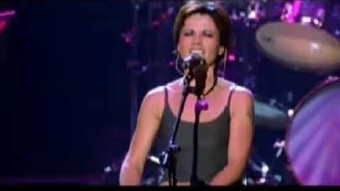 the cranberries live in paris