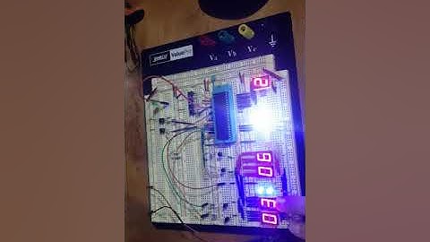 Reloj con microcontrolador