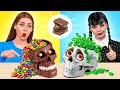 रियल फ़ूड बनाम चॉकलेट फ़ूड चैलेंज साथ Wednesday Addams | पागल चुनौती Multi DO Challenge