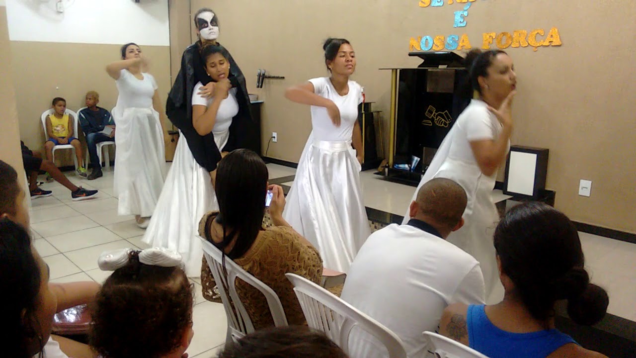 Nunca pare de lutar - -Ludimila Ferber -Coreografia Ministério Resplandecer