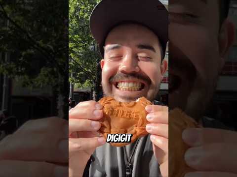 Kue yang bikin tersenyum saat digigit!