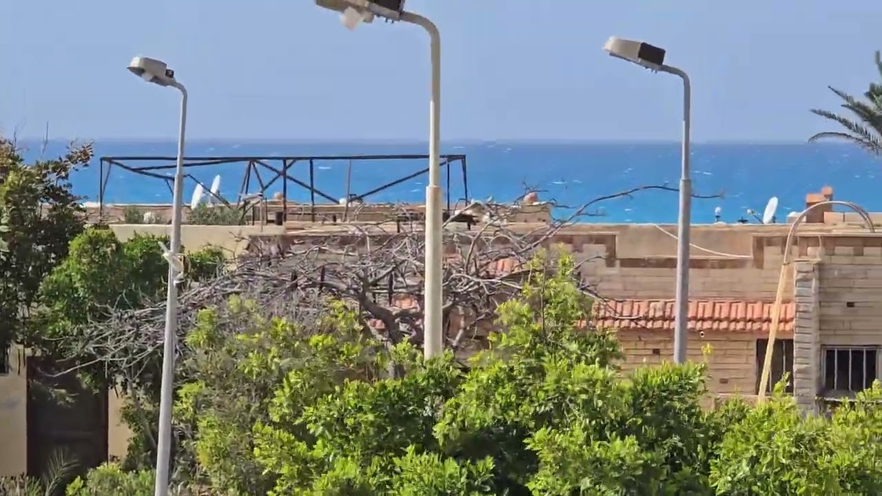 شاليه للبيع في قريه بدر الكيلو 82 الساحل الشمالي سعر 4 مليون و 500 على سنه01125677357