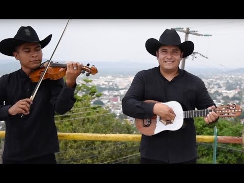 A ritmo de cumbia «La Coloreteada» por el Trío Alma Huapanguera de Tuxpan, Ver.