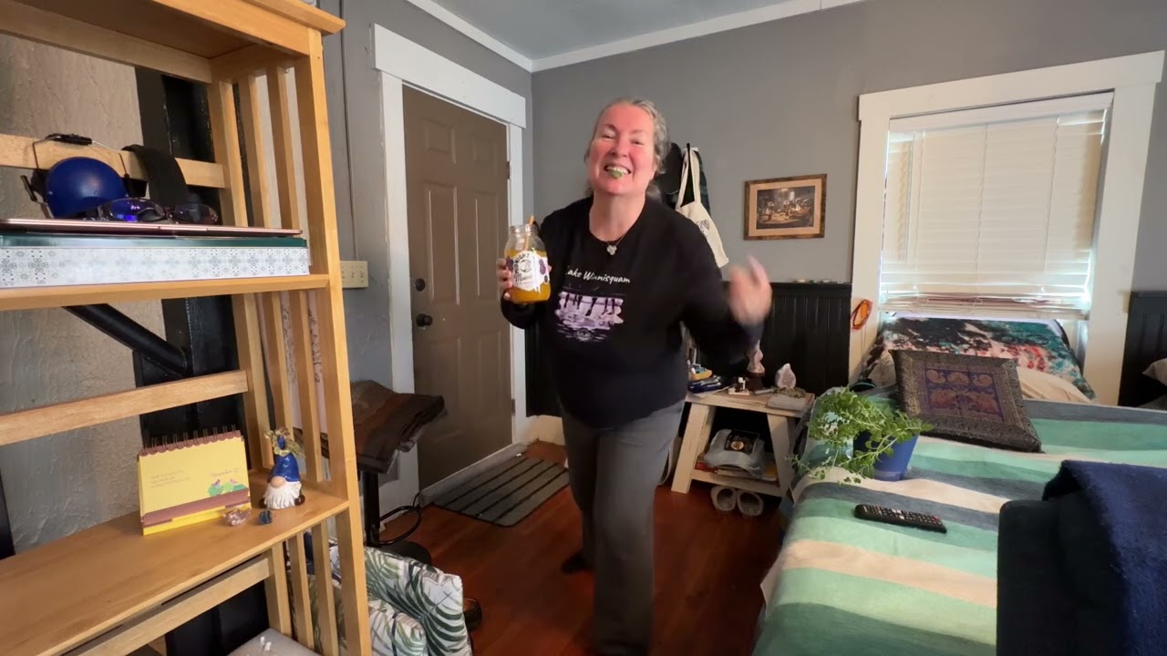 JIGGLE BUTT: Forgetting where you came from. #originalsong #integrating #herbs