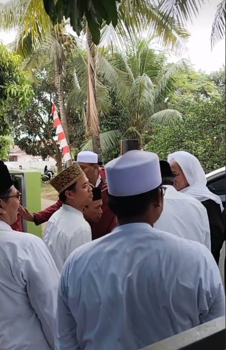 kedatangan gubes Cilongok (Abah entoh)