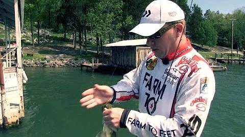 How to Skip Docks with Bassmaster Pro Andy Montgom...