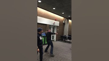 How to throw atlatl