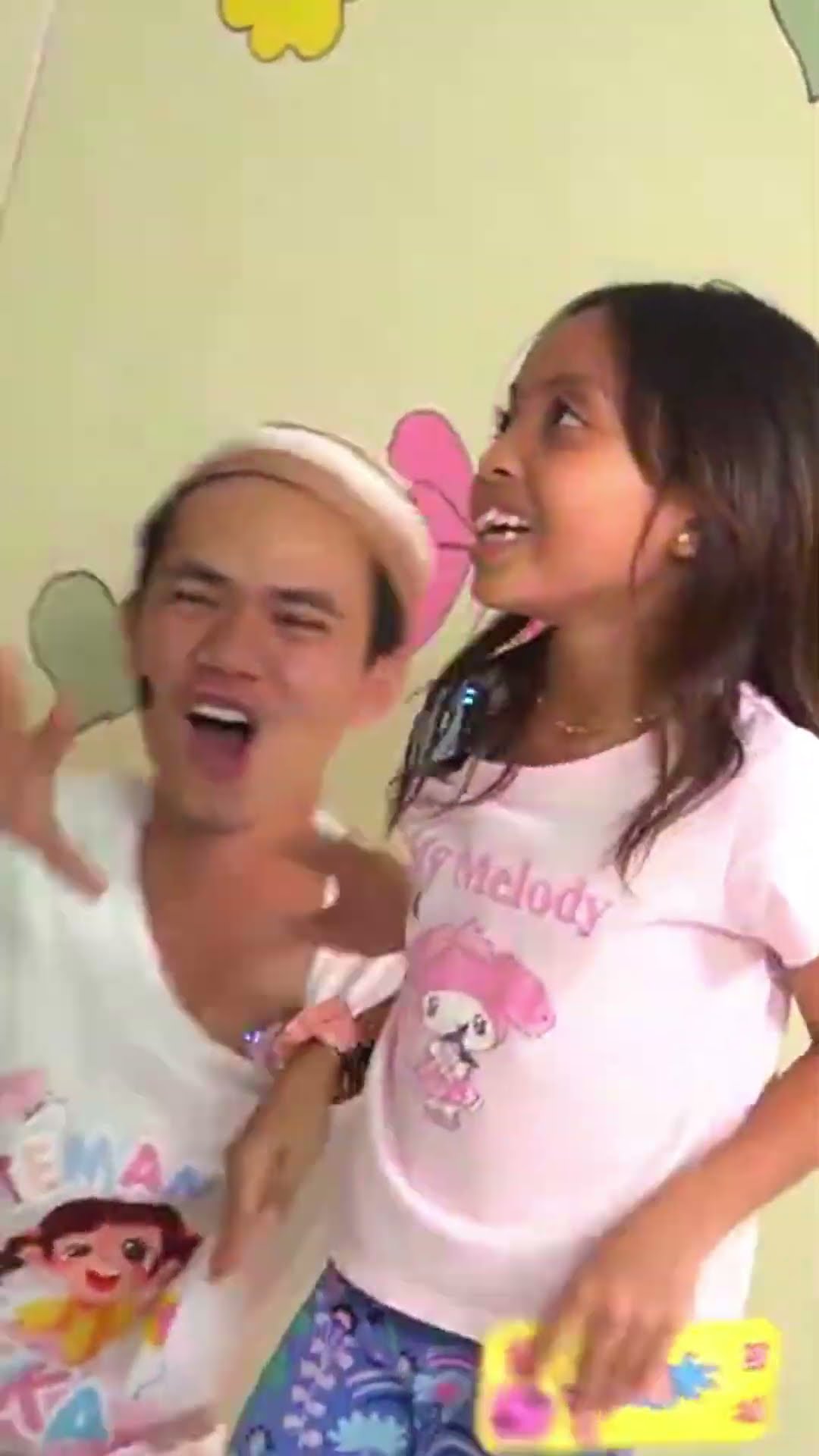 LEIKA CHALLENGE WARGA DESA DANCE LIBURAN #leika #shorts