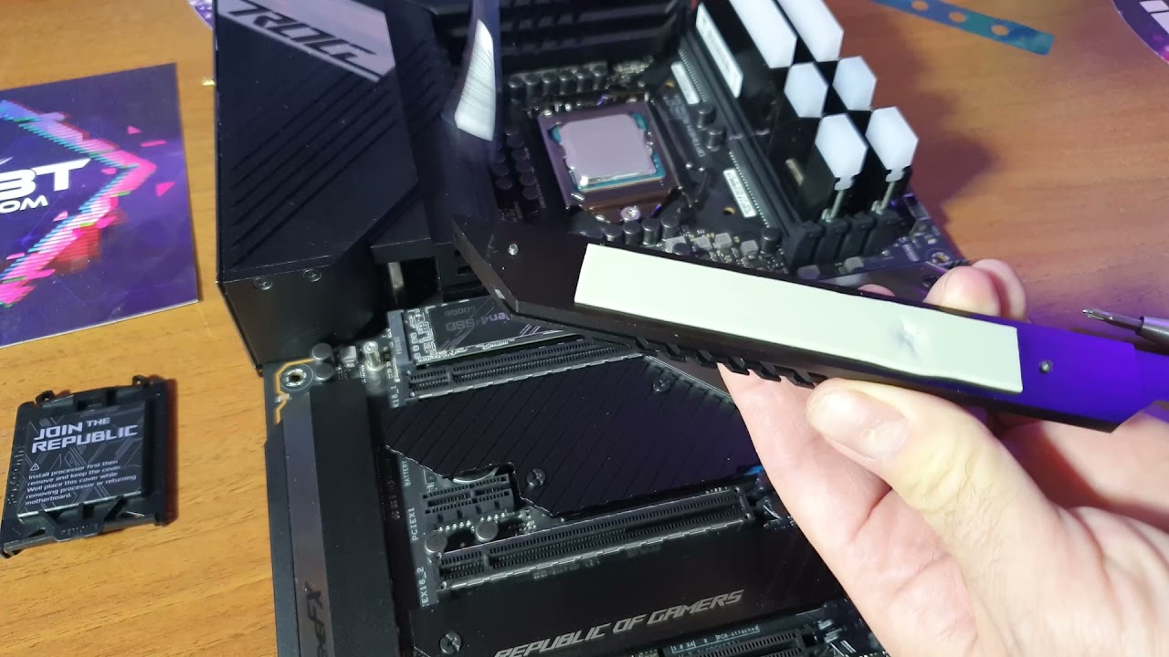 ASUS ROG Maximus XIII Hero Z590 - легкий монтаж