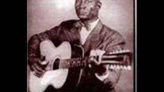 Vignette de la vidéo "Leadbelly- Frankie And Albert"