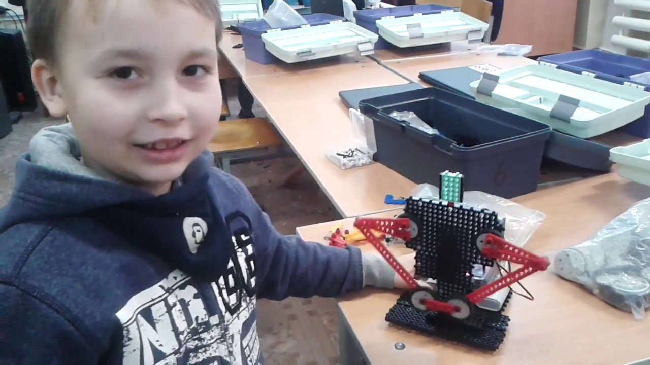 Робот землекоп забиватель свай - YouTube