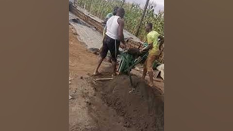 Makinga soil bricks manufacturing process