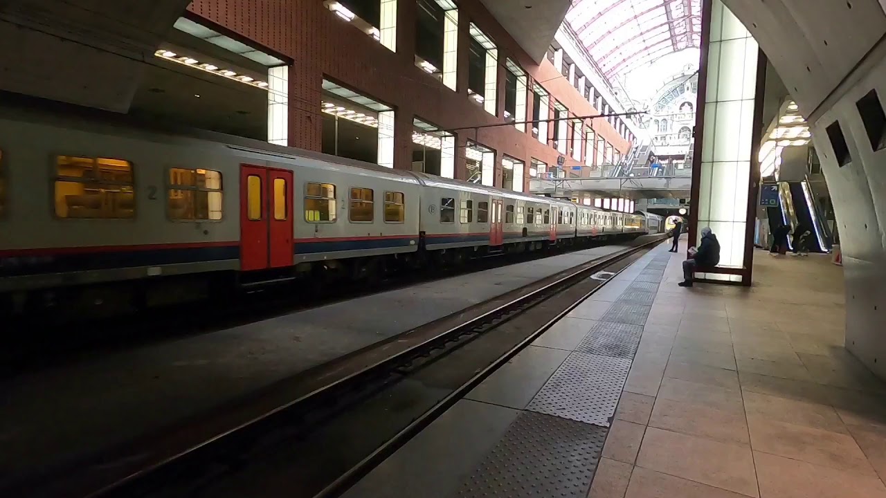 The S32 train arrives and departs from Antwerp-Central Station