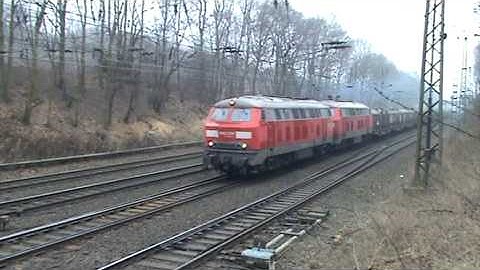 2 Diesel engines Baureihe225 DB Schenker rail with short manifest,mixed freight Train!!!