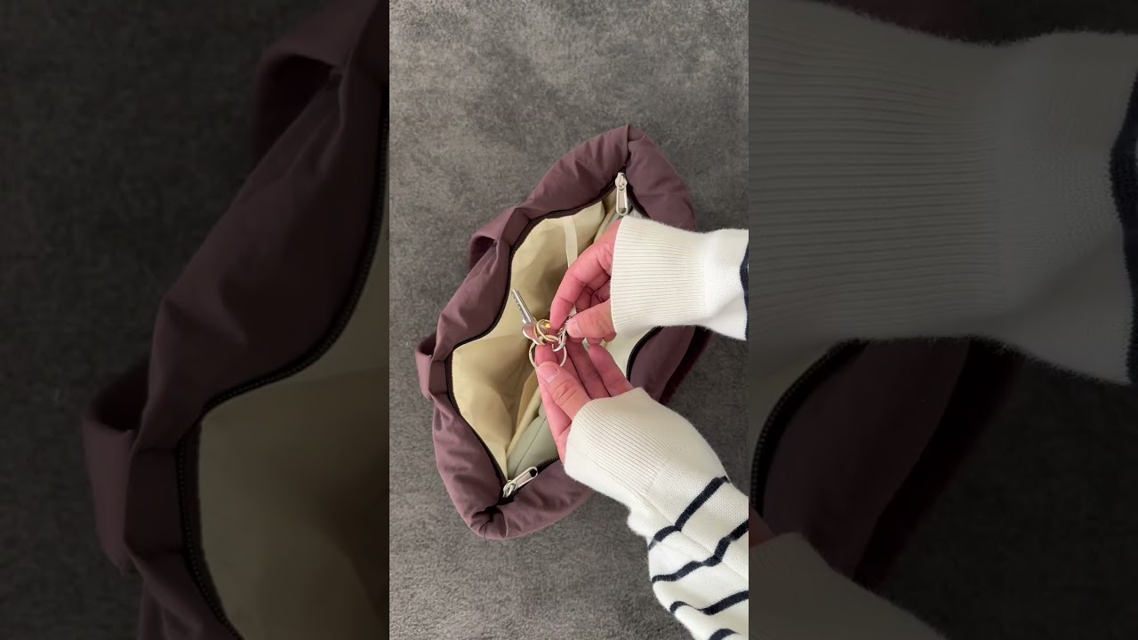 pack my bag with me for college!!