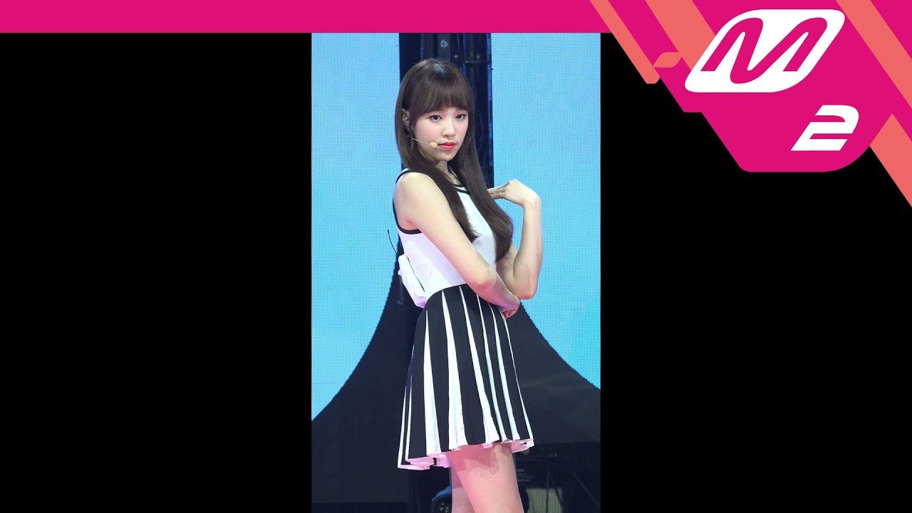 レイチェル「Blue Bird(파랑새)」公式Fancamのサムネイル