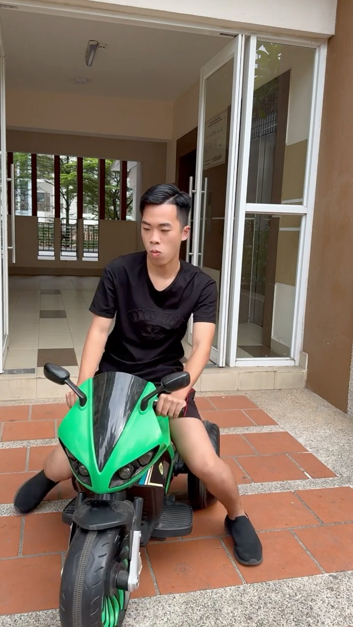 Su Hao comedy: transform into vehicles ?