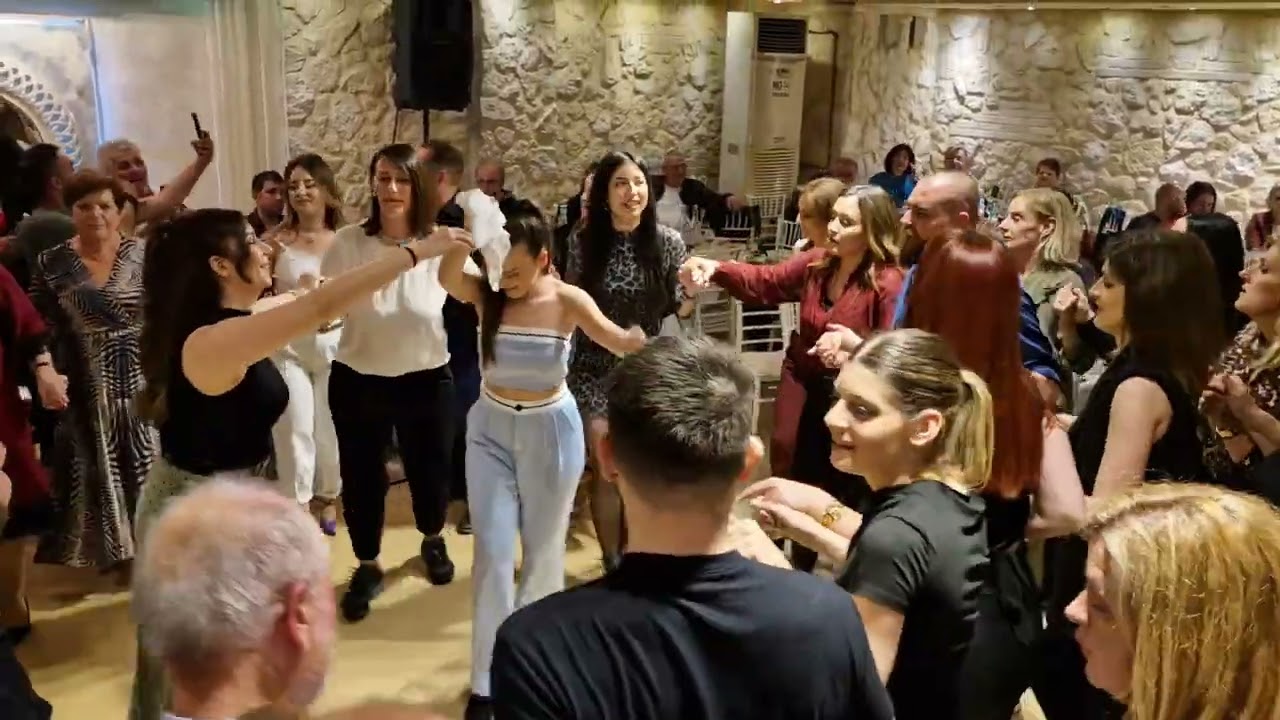 Η Βασίλω έχει κέφια Φέρτε της βιολιά καί ντεφια- Τάκης Μπαλάσης- Μάκης Δάρρας - Παγκράτι Καλαβρύτων 