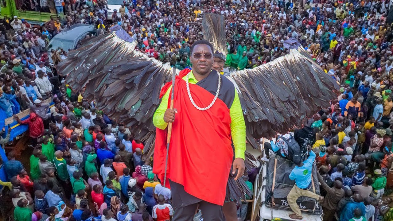 #LIVE: MAKONDA AINGIA KATAVI, ANAZUNGUMZA NA WANANCHI