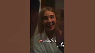 ثانيه اخربلك ام الدنيا اصل انتي بجد حاجه تانيه مجنونه بجد عاشق جنانك حالات واتس رومنسيه 