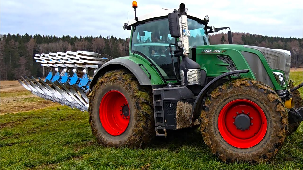 Plowing Fendt 828 Vario with Lemken & 6 share plow in Bavaria 2025