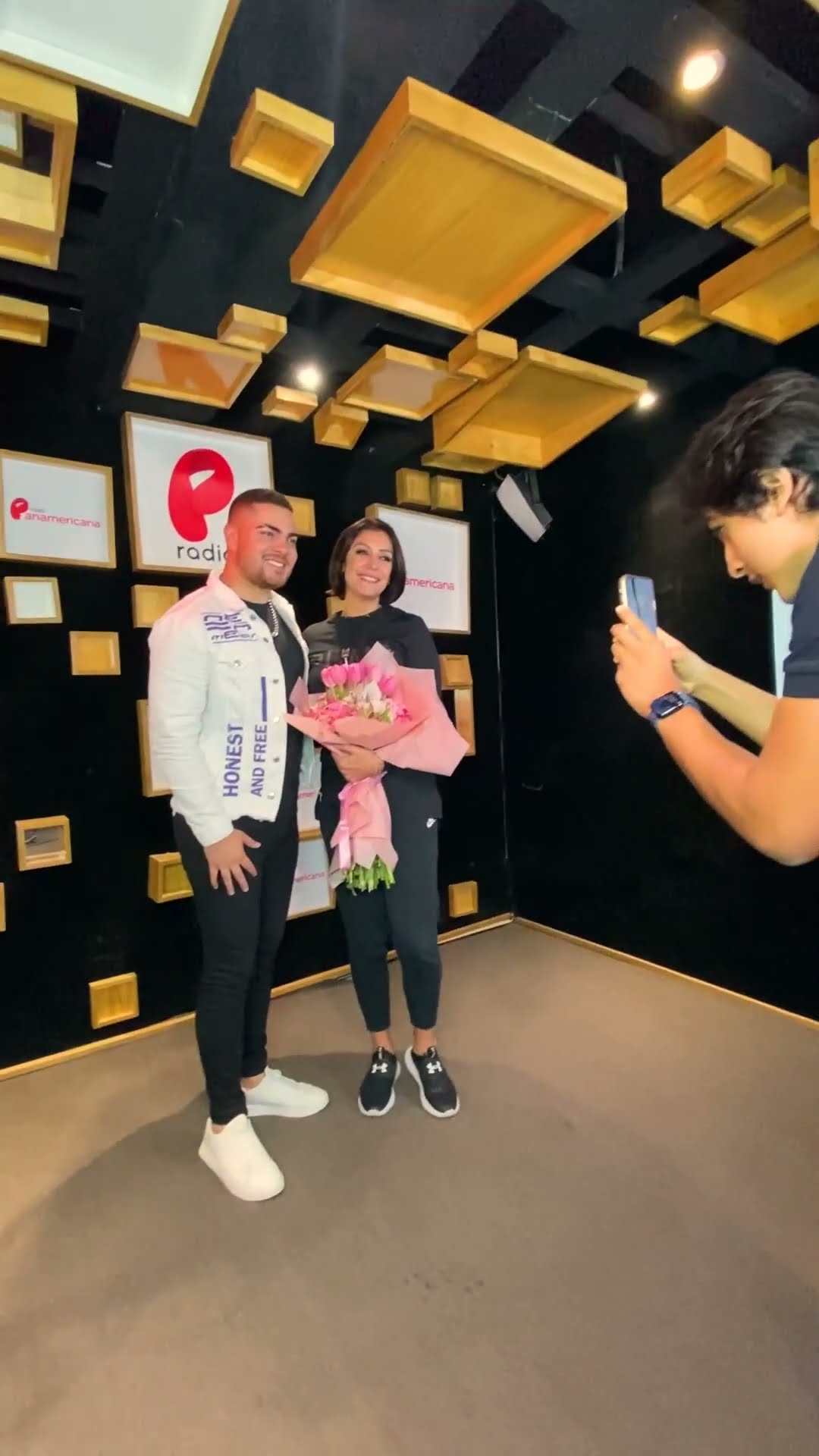 Karla Tarazona recibió una sorpresa emocionante gracias a Radio Panamericana y Álvaro Rod