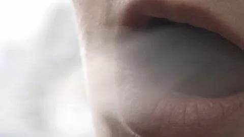 Survey: E-cigs Surpass Regular Cigs in Teen Use