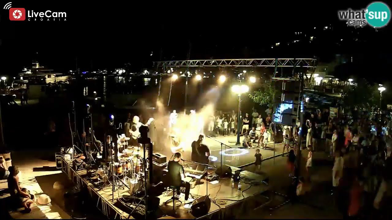 Brela, Gospa od Karmela, koncert Aerodrom - Live Cam Croatia