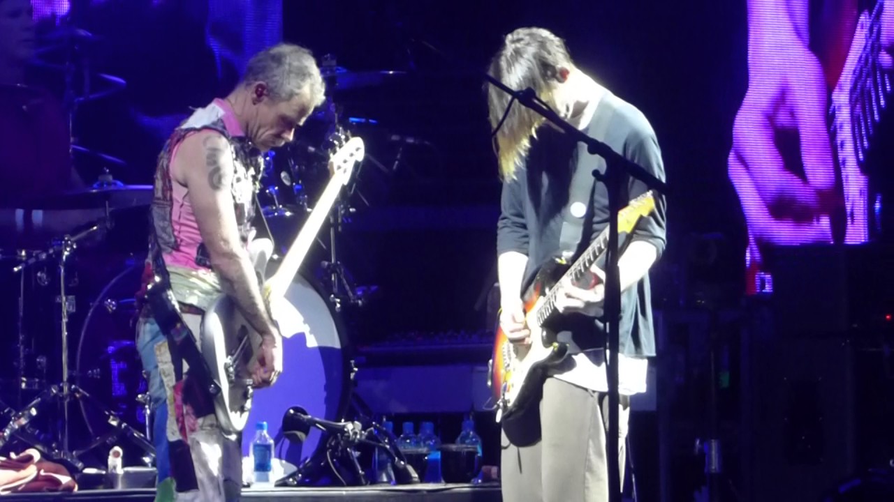 "The Longest Wave" Red Hot Chili PeppersWells Fargo Center Philadelphia 2/12/17 YouTube