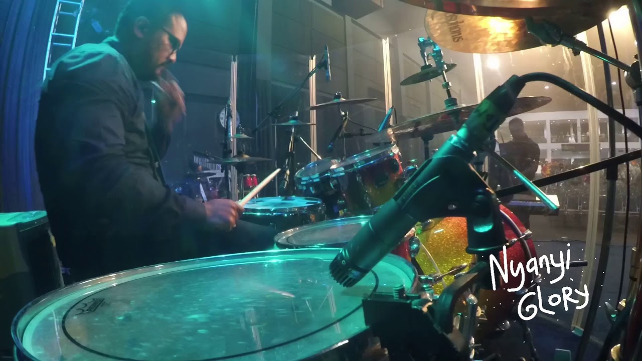 Nyanyi Glory
