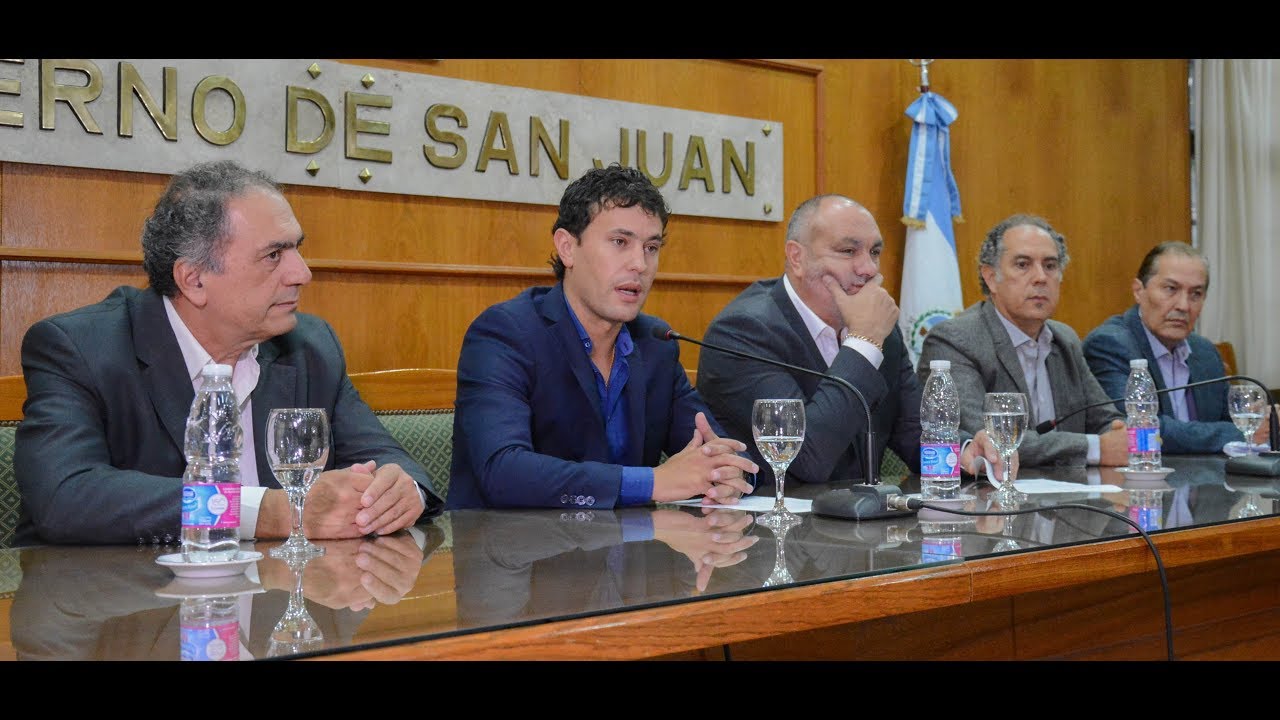 Firma de Contrato de Inicio de Obra del Velódromo Cubierto san juan de luz