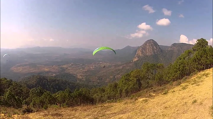 Penny Paraglides Valle De Bravo .... An unforgetta...