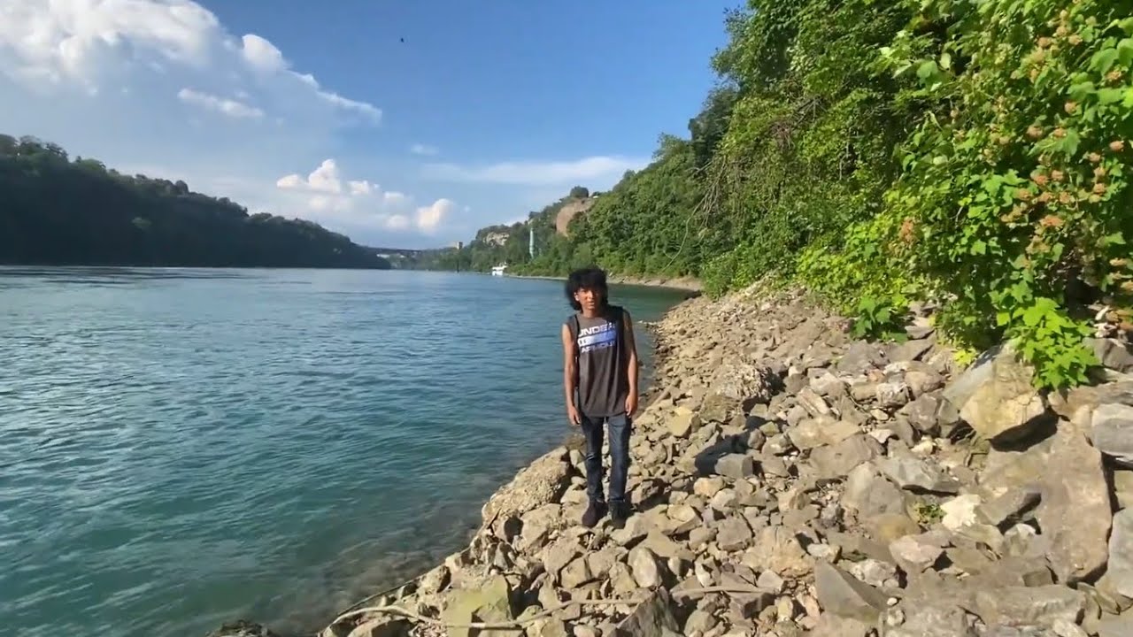 Hiking the Niagara Gorge from Artpark to The Falls