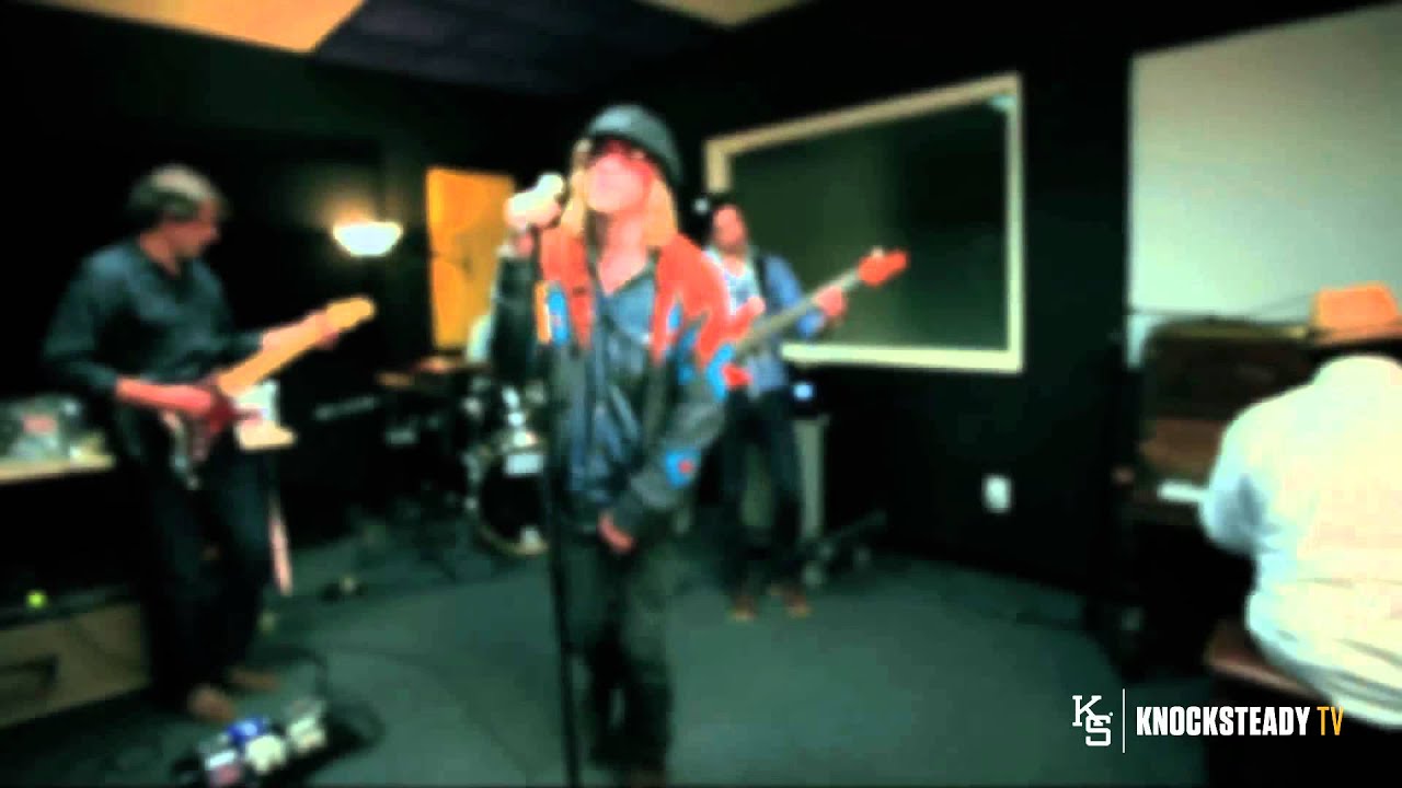 Guarda ALLEN STONE - CONTACT HIGH su YouTube Guarda ALLEN STONE - CONTACT HIGH su YouTube