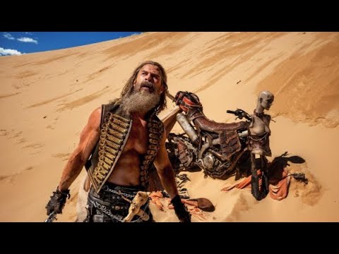 Олар папасының қыздарындағы Машаны ұрып жатыр