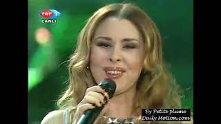 Nilüfer - Caddelerde Rüzgar (Canlı)