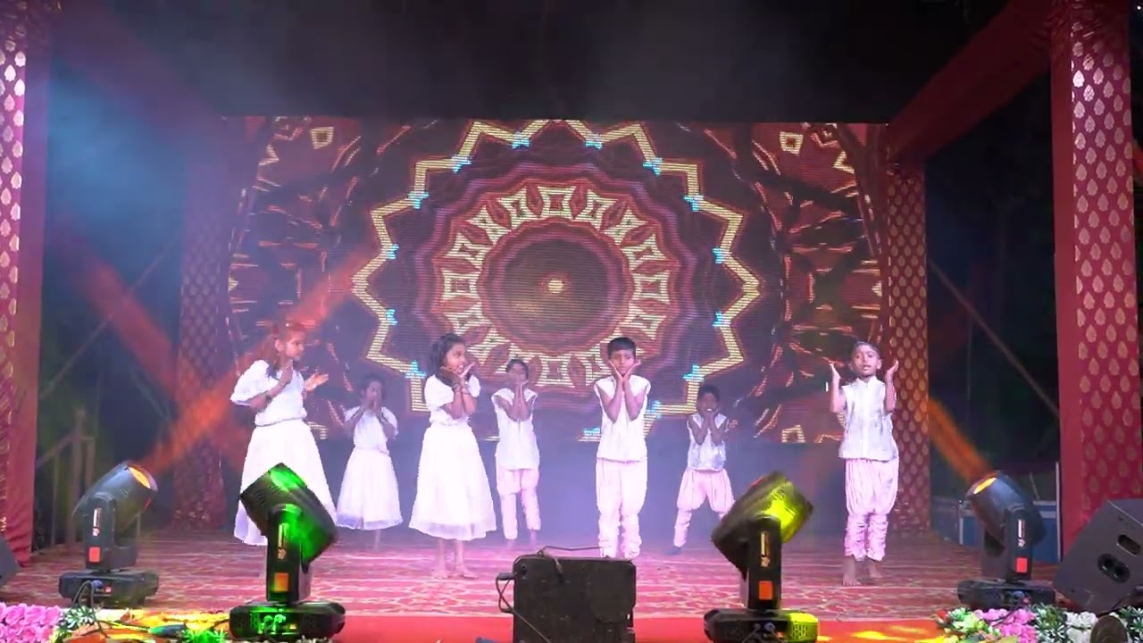 जिल्हा परिषद प्राथमिक शाळा गंगावळण २०२६ नटीने मारली मिठी 04