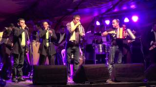 Video thumbnail of "Ella tiene Todo - Fabian Corrales en las ferias y Fiestas Zapatoca 2015"