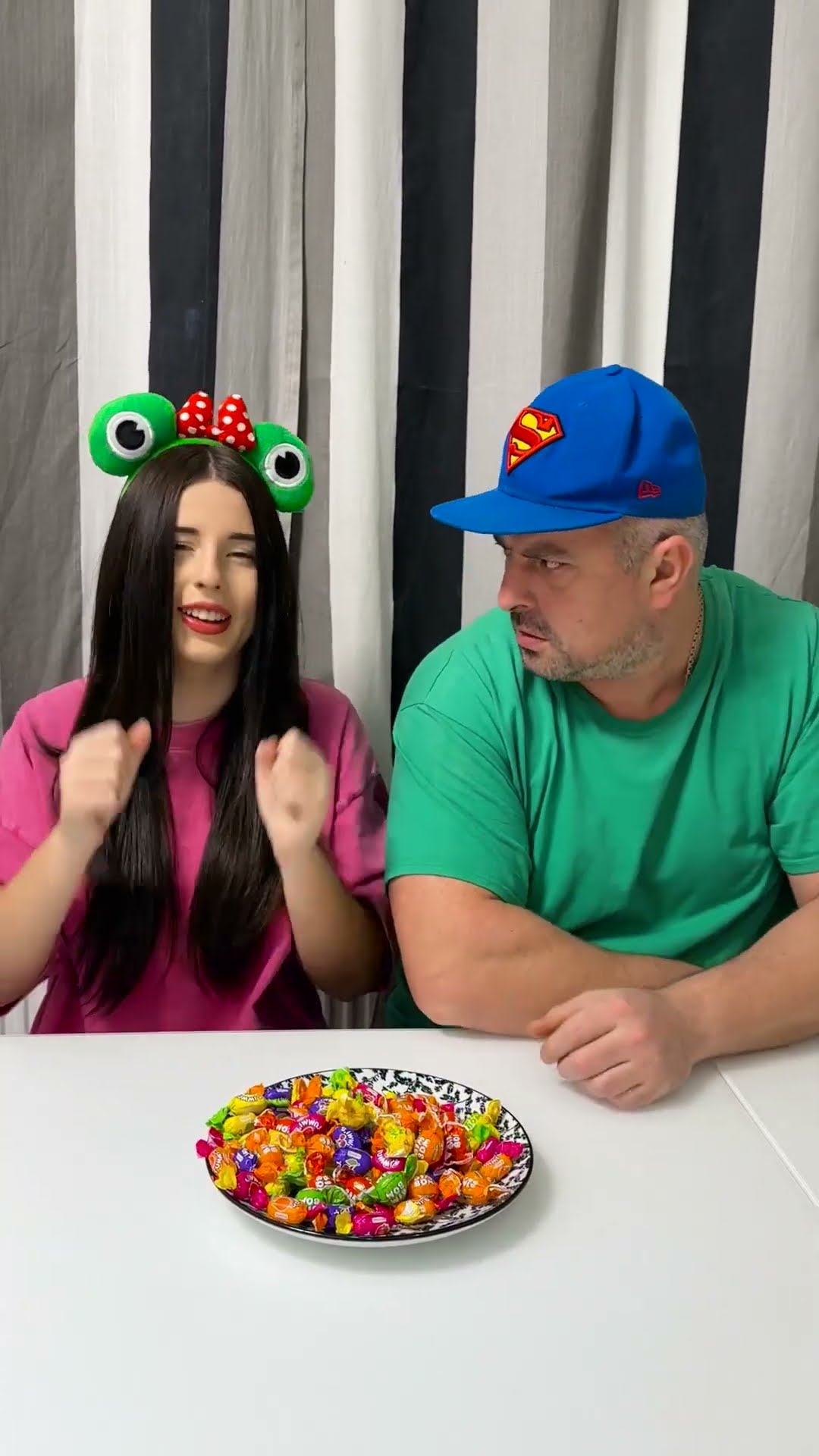comedy: ?kid pranks dad with candy?❤️?