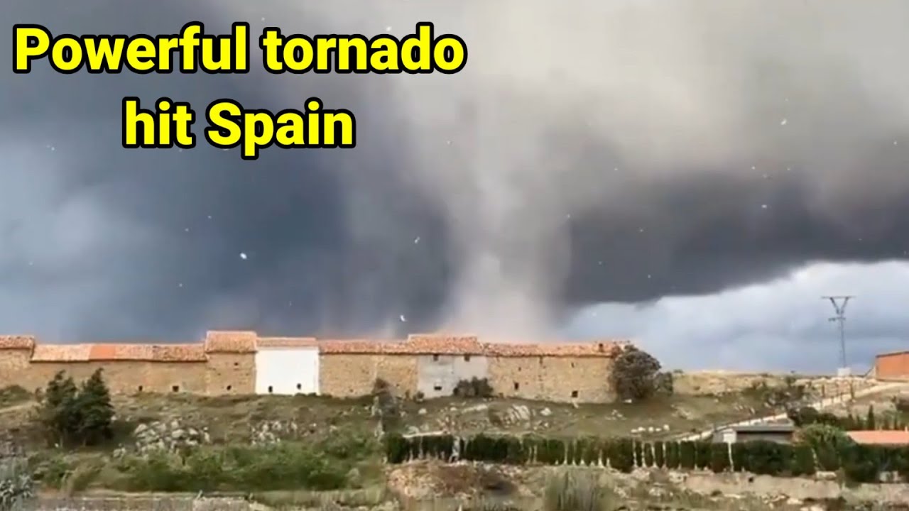 Spain tornado today powerful tornado strikes Vilafranca, Spain YouTube