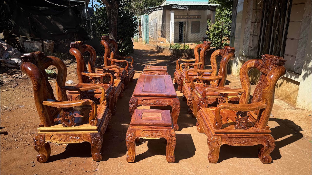 Cuối năm thanh lý Bộ bàn ghế Cẩm Lai Việt chất xưa hơn 15 năm. Cột 12, tổng 13 món. 0935717559