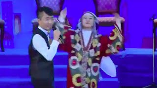 Китаец поет песню Сангали Мирзоева