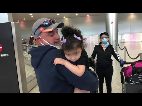 Americans return home from Cuba in 2 US-chartered flights during coronavirus pandemic