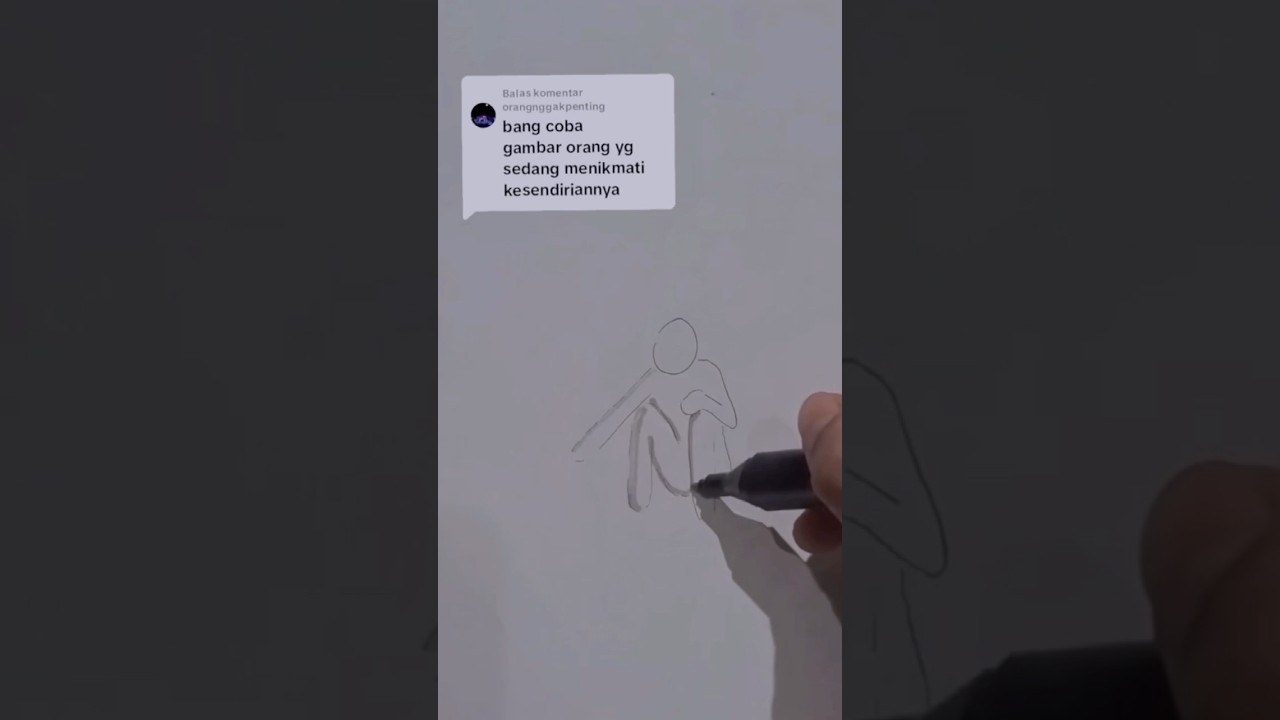 Orang yang lagi menikmati kesendiriannya 