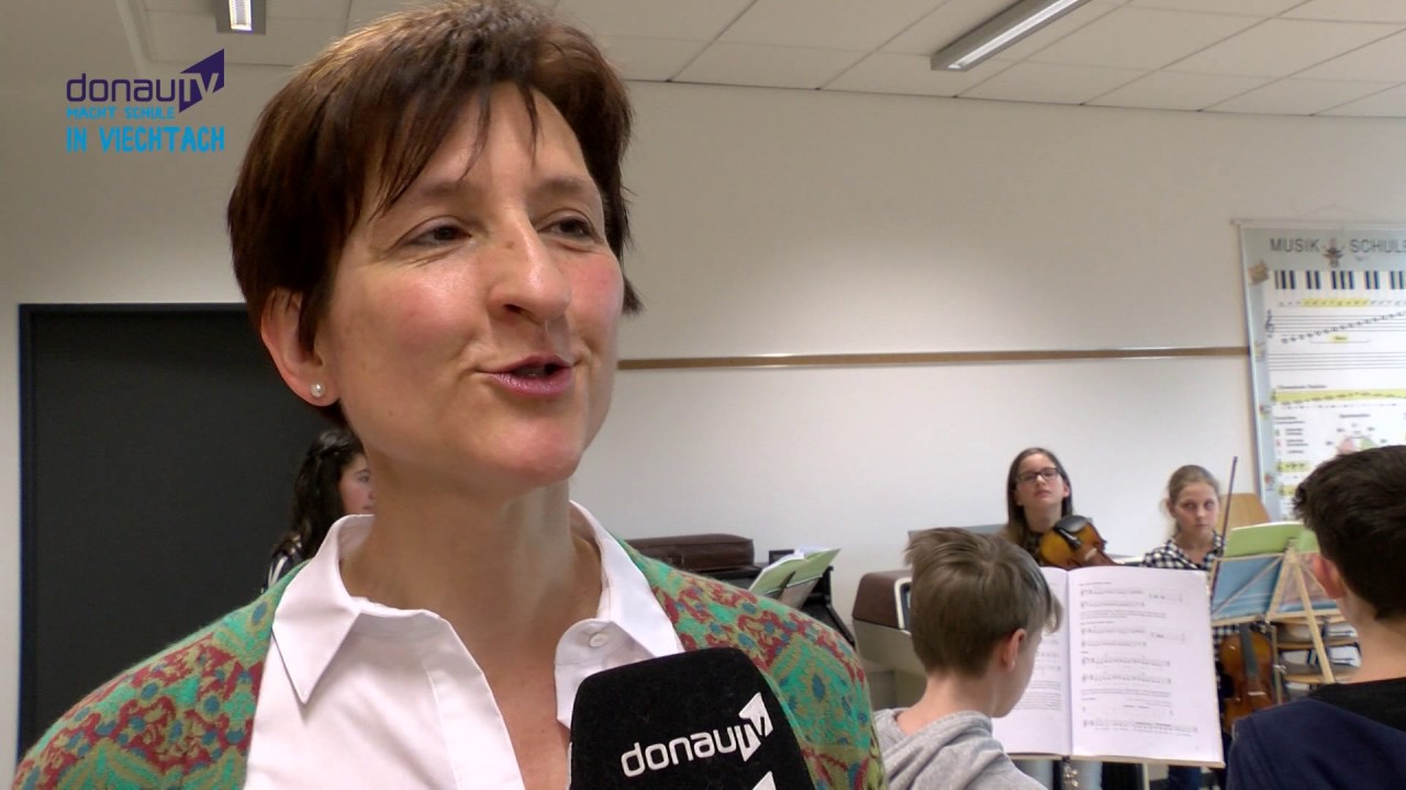 „DONAU TV macht Schule“ – Viechtacher Gymnasiasten vor und hinter der Kamera!